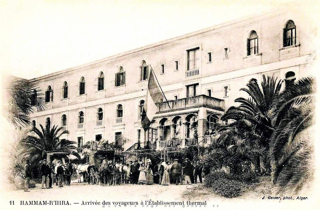 1599- Hammam-Rhira - Arrivee des voyageurs aux Thermes.jpg